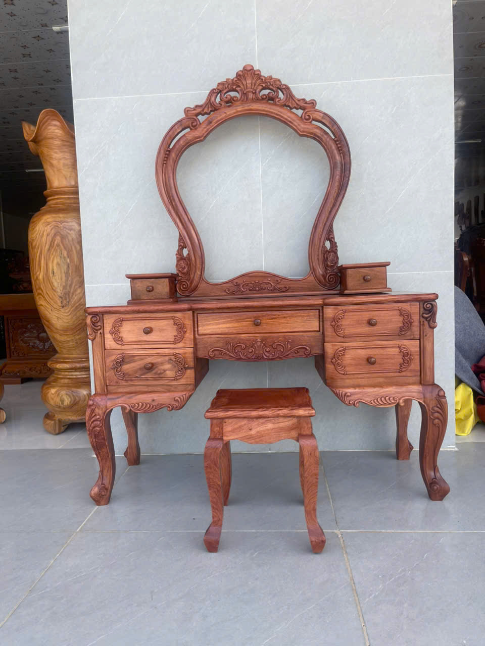 Bàn phấn gỗ Hương,mẫu 02